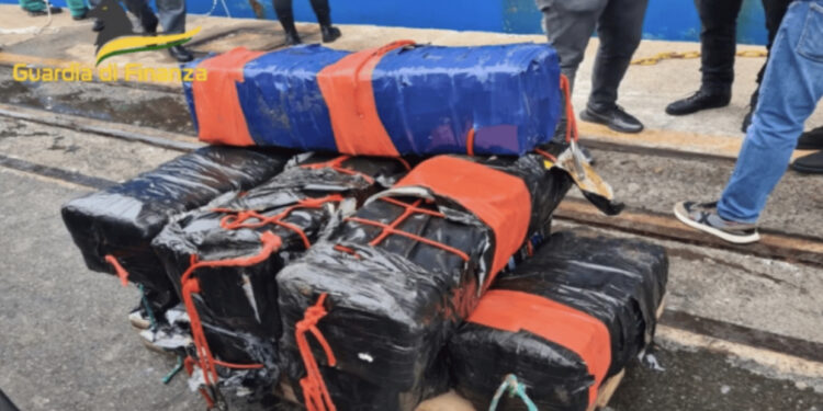 Një ton kokainë nga Brazili në Itali, arrestohen katër shqiptarët që e trafikuan me anije