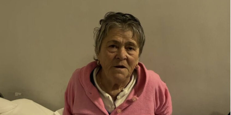 “Lekët ose të vrava”, flet e moshuara që u dhunua dhe grabit: Më morën 10 mijë euro, i kisha kursyer nga tokat