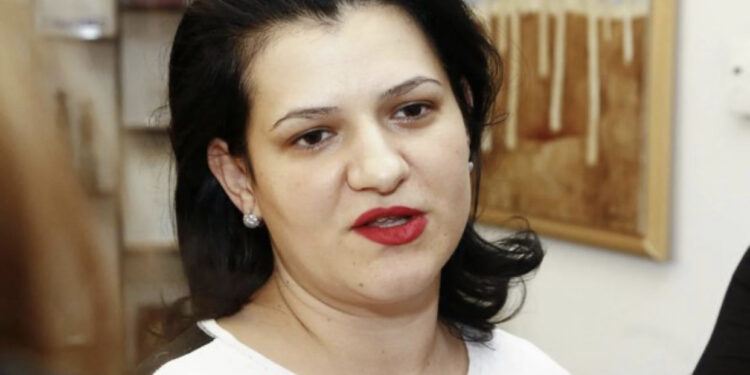 Zbulohet dokumenti/ I vodhën milionat, ish-shefja e kabinetit të Ahmetajt firmosi për inceneratorët