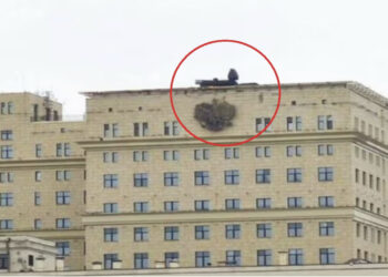 Çfarë po ndodh? Vendosen sisteme anti-raketore në tarracat e ndërtesave qeveritare të Moskës