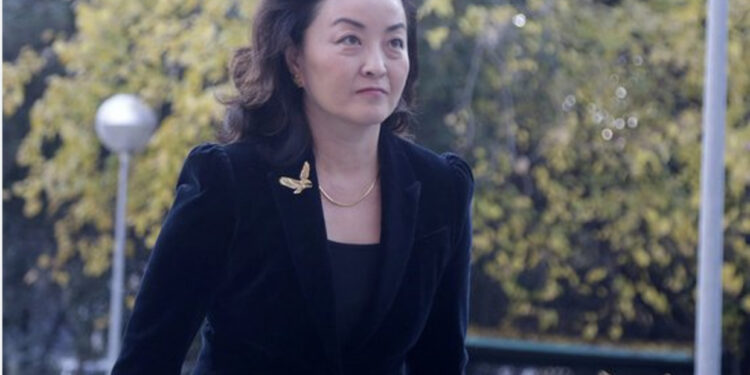 Ambasadorja Yuri Kim shkon në SPAK, takim me Altin Dumanin