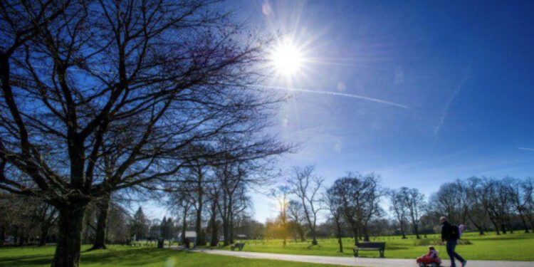 Dita nis me kthjellime, mësoni se si pritet të jetë moti ditën e sotme!