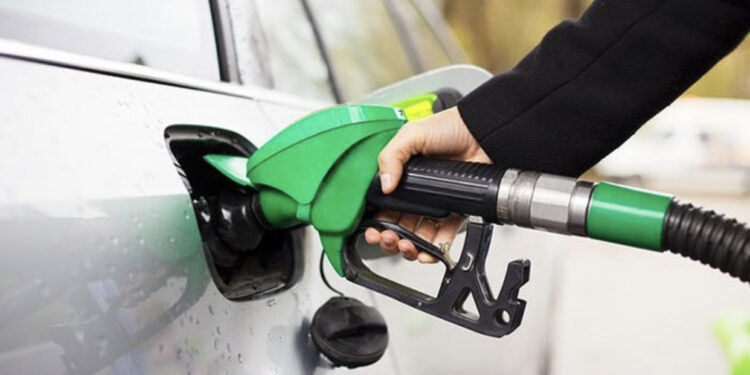 Turp! Qeveria paralajmëroi shkrirjen, Bordi i Transparencës mblidhet pas 28 ditësh dhe rrit çmimin e naftës