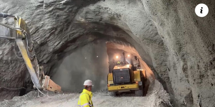 Goditja e fundit! Momenti kur hapet tuneli i Llogorasë