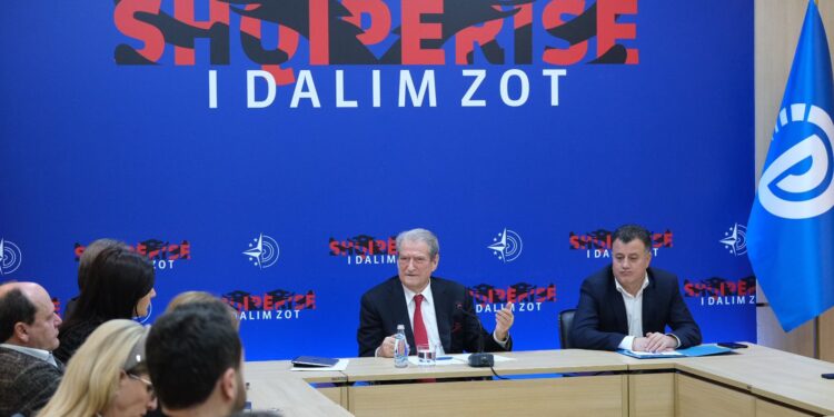 Berisha: Mafia në pushtet e rrezikshme dhe për SHBA. Rama angazhoi McGonigal për të ndihmuar miqtë e tij, Vangjush Dakon, Tom Doshin