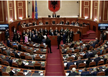 Edi Rama i trembur deri në palcë nga Berisha, zbulohet urdhëri që i ka dhënë Lindita Nikollës