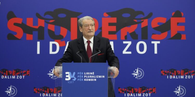 Berisha: Sharra është minierë floriri e Ramës dhe Veliajt, bashkë kanë vjedhur 54 mln euro