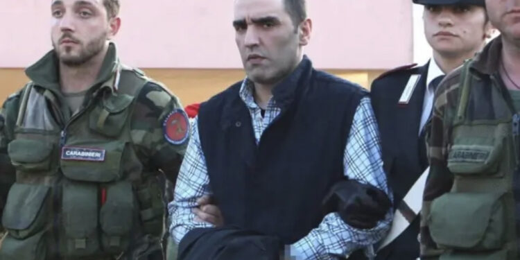 Pas “Cosa Nostra-s” radha e “Ndranghetas”/ Policia çmonton bandën dhe arreston 56 persona!