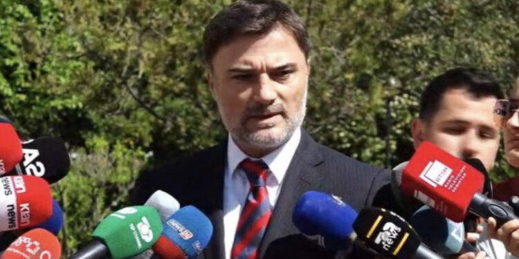 FOTO/ Alibeaj skllav i Ramës edhe në Fier, nxjerr kandidat edhe në këtë qytet