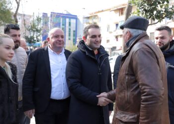 “Programi për Bashkinë e Tiranës do të ndërtohet duke dëgjuar njerëzit në terren”, Belind Këlliçi vijon turin e takimeve me qytetarët