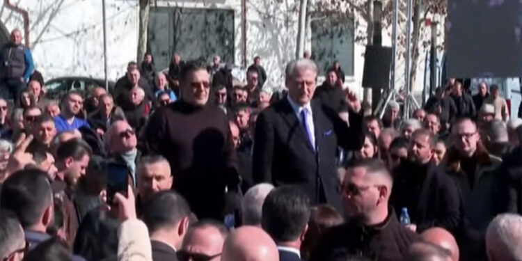“Po s’erdhi ai, shkojmë ne”, Berisha për protestën e radhës: Tubimi do mbahet në Surrel, Rama do të përgjigjet