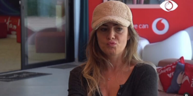 Sherri me Luizin/ Olta i përçan dhe “duartroket” Kiarën: Më ka pëlqyer shumë sjellja jote