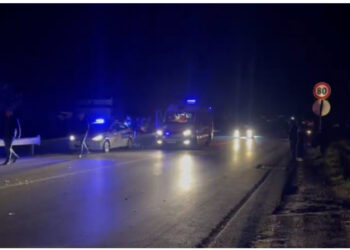 Makina përplas për vdekje këmbësorin në aksin Prishtinë-Pejë