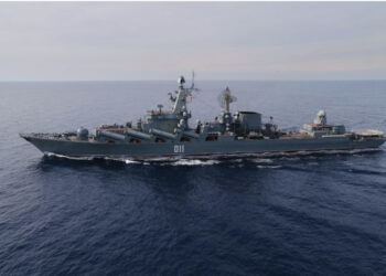 Putini i vë “syrin” Jonit! Anijet përballë Shqipërisë!