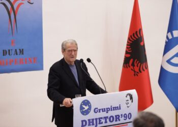 Berisha: Revolucioni i 90-ës triumfoi sepse patët mençurinë të besonit në forcën e lëvizjes paqësore