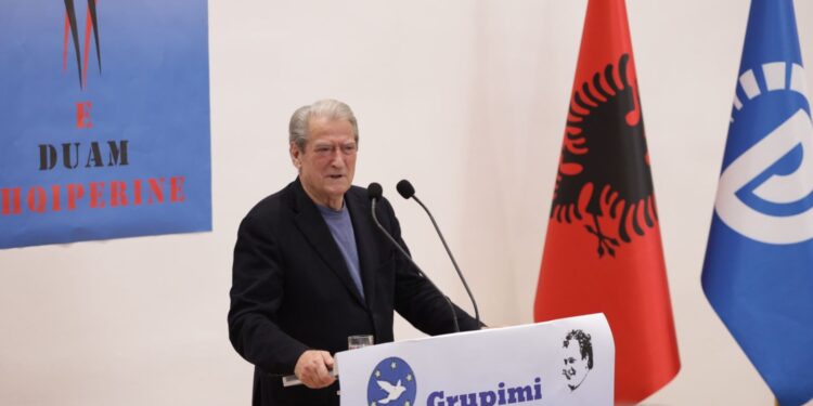 Berisha: Revolucioni i 90-ës triumfoi sepse patët mençurinë të besonit në forcën e lëvizjes paqësore