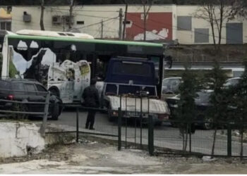 VIDEO/ Tjetër aksident me autobusët, përplaset urbani i dytë në Tiranë