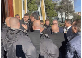 Tensione të Kuvendi/ “O çuna hapuni mor!”, deputetët e PD debatojnë me Gardën: Po ju përdorin!