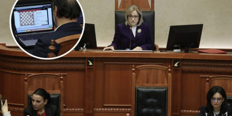 VIDEO/ Parlamenti “gëlon” për dosjen “McGonigal”! Socialistët shah, telefon dhe muhabet