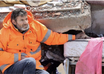 TËRMETI/ Flet babai që nuk e lëshoi dorën vajzës së vdekur: Nuk të lë që të shkosh