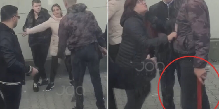 VIDEO/ Tmerrohen pasagjerët e urbanit, kontrollori i Tiranës së Re rrihet me qytetarin, shoferi i jep levën