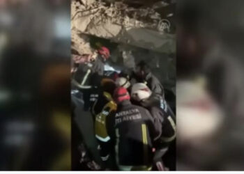 VIDEO-“Dua qumësht”, vogëlushja nxirret e gjallë nga rrënojat pas 90 orësh