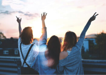 Zbuloni se me cilat shenja të horoskopit ju shkon muhabeti më mirë