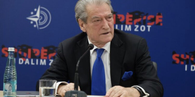 Berisha me të rinjtë e FRPD-së: Në 8 vite u largua 35% e popullsisë