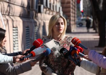 Ina Zhupa propozon ndryshimin e kodit Penal pro gazetarëve: Të ashpërsohen dënimet penale në rastet e dhunimit apo kanosjes së gazetarëve apo punonjësve të medias