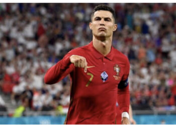 Gazetarët turq ‘shpërthejnë’ ndaj Ronaldos: As çaj nuk do pish më në Turqi