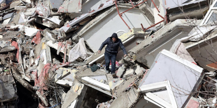 Tërmetet shkatërruese në Turqi, mes të prekurve 4 shqiptarë