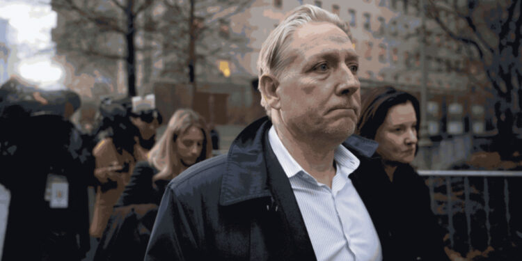 Kush e korruptoi McGonigal?/ “Rolling Stone” zbardh detaje të reja: Mori para nga një spiun i KGB