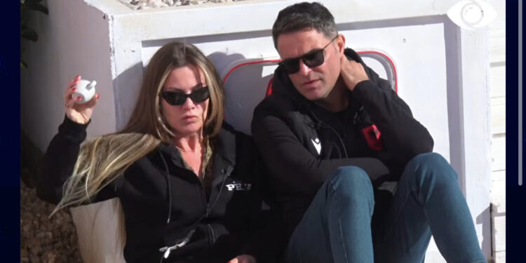 VIDEO/ “Nuk kam dalë nga vetja fare”/ Olta e nervozuar përplas filxhanin