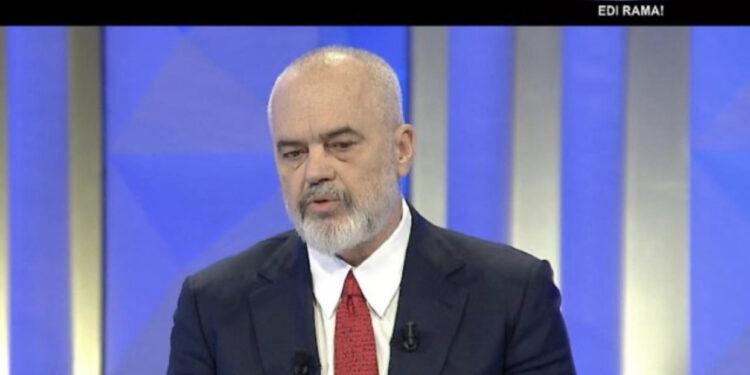 A duhet të regjistrohet opozita e drejtuar nga Berisha në zgjedhje? Si përgjigjet Rama