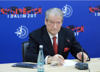 Ndryshon strategjia? Berisha: Dialog derë më derë me qytetarët! Dhuna nuk sjell gjë