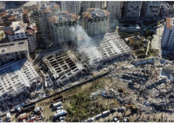 FOTO/ Kompleksi u shemb nga tërmeti, arrestohet ndërtuesi turk, po tentonte të largohej jashtë shtetit