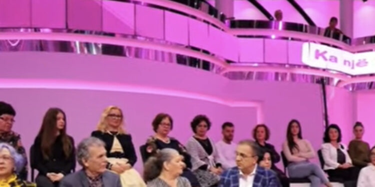 VIDEO/ Historia e PAZAKONTË, e vajtonin prej vitesh duke e ditur të vdekur, mësojnë se e afërmja është gjallë