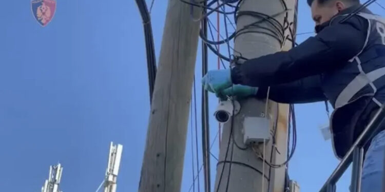 Policia e Shtetit këput fijet e të fortëve në Durrës, çmontohen 7 kamera!