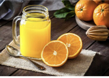 Zbuloni përfitimet që sjell lëngu i portokallit në shëndetin tuaj!
