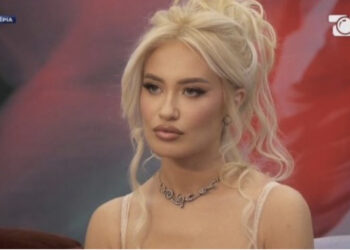 “Kosova kufizohet me Greqinë, At Zef Pllumi vdiq 27 vjeç, Skënderbeu lindi në 1956″/ Këto janë “perlat” e Deas