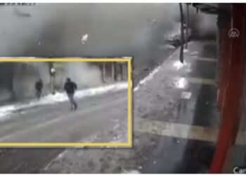 VIDEO-Tërmeti i ri, ja si shpëtojnë turqit nga vdekja