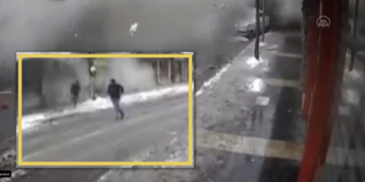 VIDEO-Tërmeti i ri, ja si shpëtojnë turqit nga vdekja