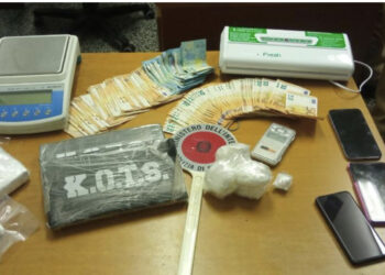 Policia i gjen mbi 15 mijë doza kokainë në shtëpi, arrestohen dy shqiptarë në Itali