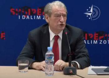 Berisha takim me kryetarët e degëve: Kemi detyrë largimin e menjëhershëm të Ramës