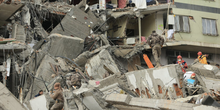 VIDEO/ Akoma jetë nën rrënoja, pas 158 orësh nxirret i gjallë 3-vjeçari në Turqi