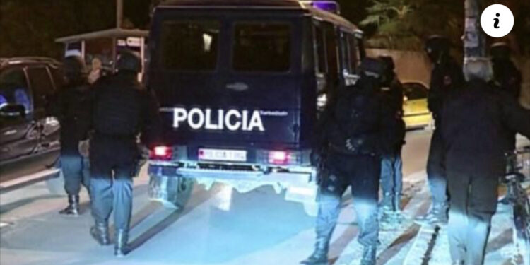 Plagosje dhe ndjekje si në filma në rrugët e Vlorës