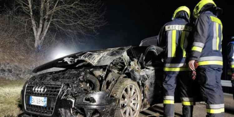 Aksident në Itali, shqiptari i plagosur bllokohet në makinën e deformuar