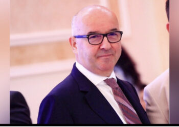 Digjet makina e pronarit të televizionit në Shkodër