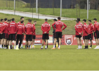 Sylvinho “fsheh” kombëtaren dhe projekton formacionin, seancë stërvitore me dyer të mbyllura