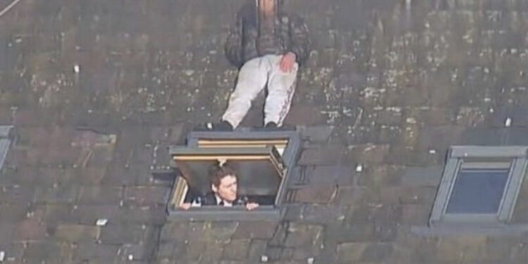 FOTOLAJM/ ‘Shtëpia e barit’, shqiptari i bën policit anglez